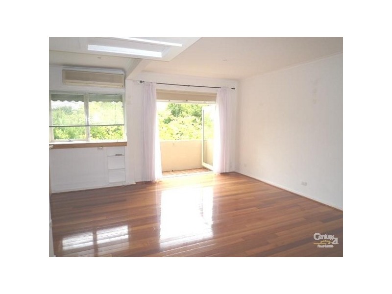 3/232 BARKLY STREET, St Kilda VIC 3182