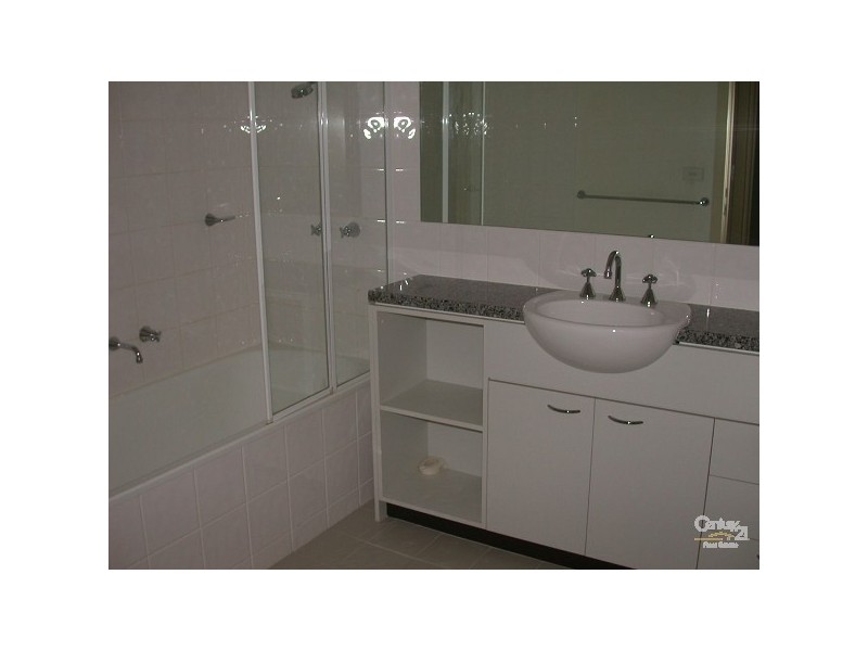 603/65 Beach Street, Port Melbourne VIC 3207