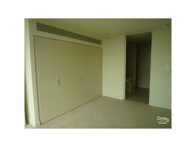 1602/8 KAVANAGH STREET, Melbourne VIC 3000