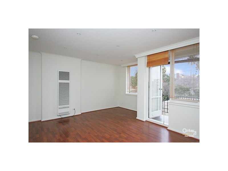 13/2 GORDON GROVE, South Yarra VIC 3141