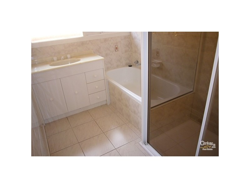 1/40 NEVILLE STREET, Ormond VIC 3204