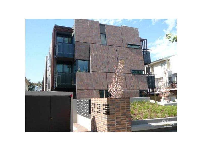 104/233 DANDENONG ROAD, Prahran VIC 3181