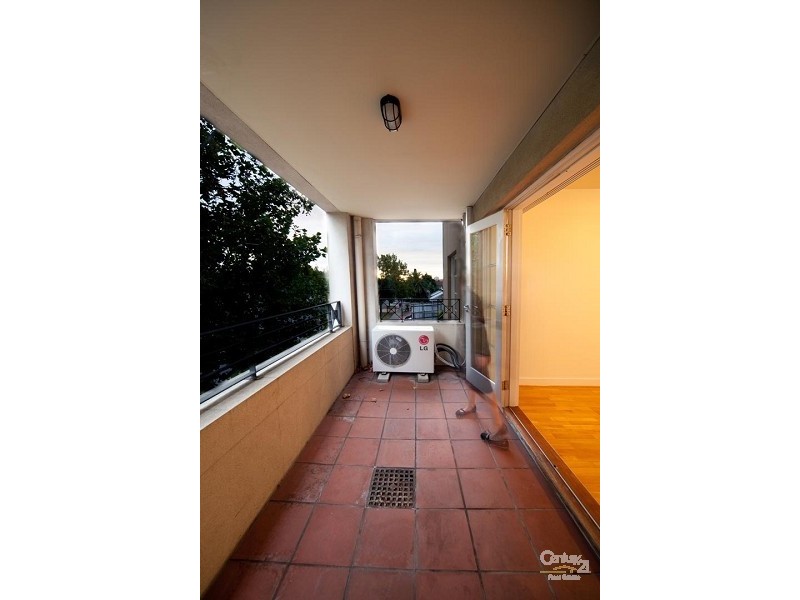 5/261 DANDENONG ROAD, Windsor VIC 3181