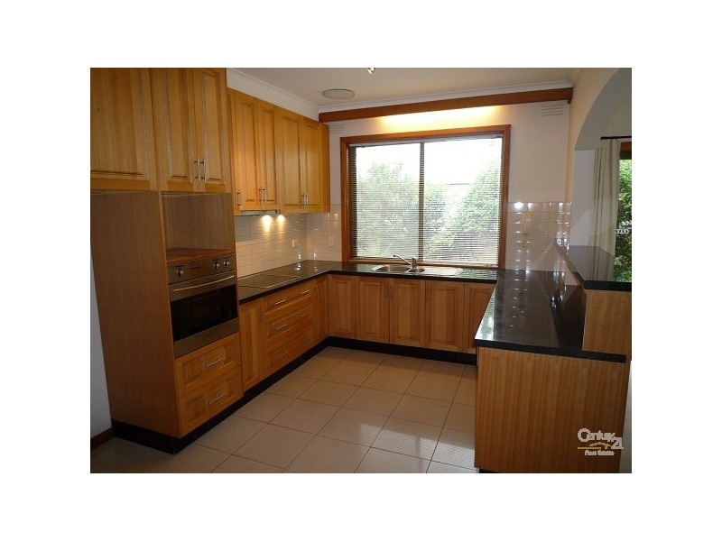 17 CAMBRIDGE STREET, Caulfield North VIC 3161