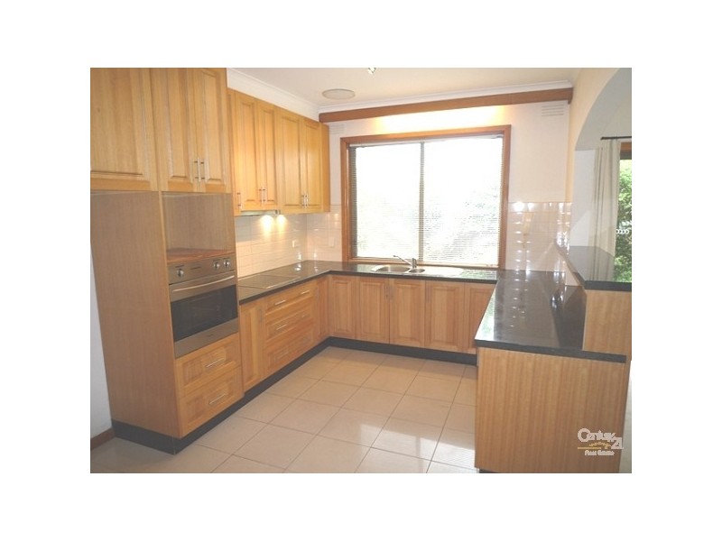 17 CAMBRIDGE STREET, Caulfield North VIC 3161