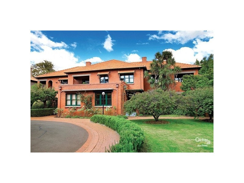 3/8 ARDOCH AVENUE, St Kilda East VIC 3183