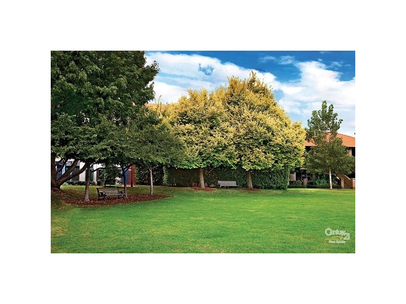 3/8 ARDOCH AVENUE, St Kilda East VIC 3183