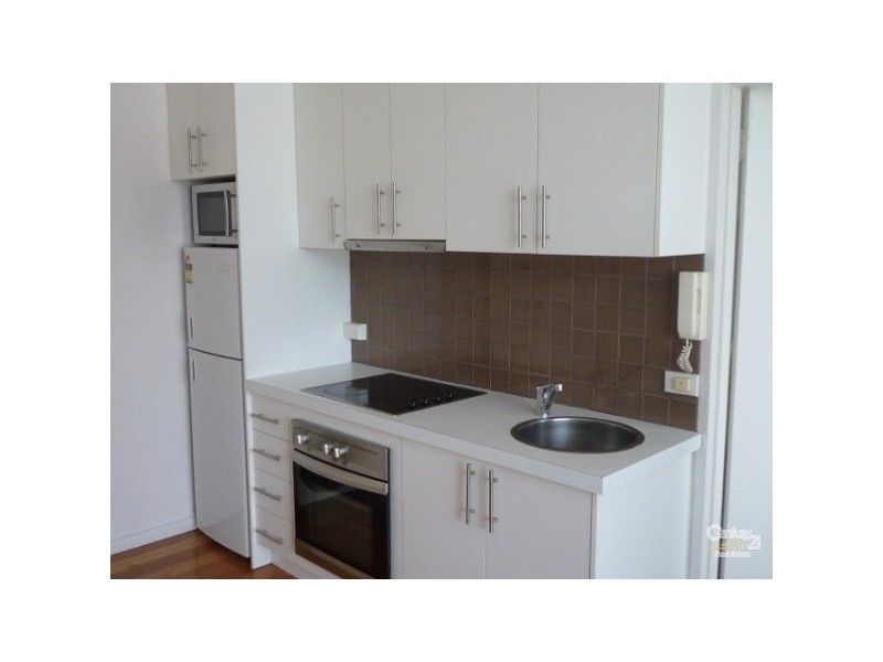 15/239 CANTERBURY ROAD, St Kilda VIC 3182