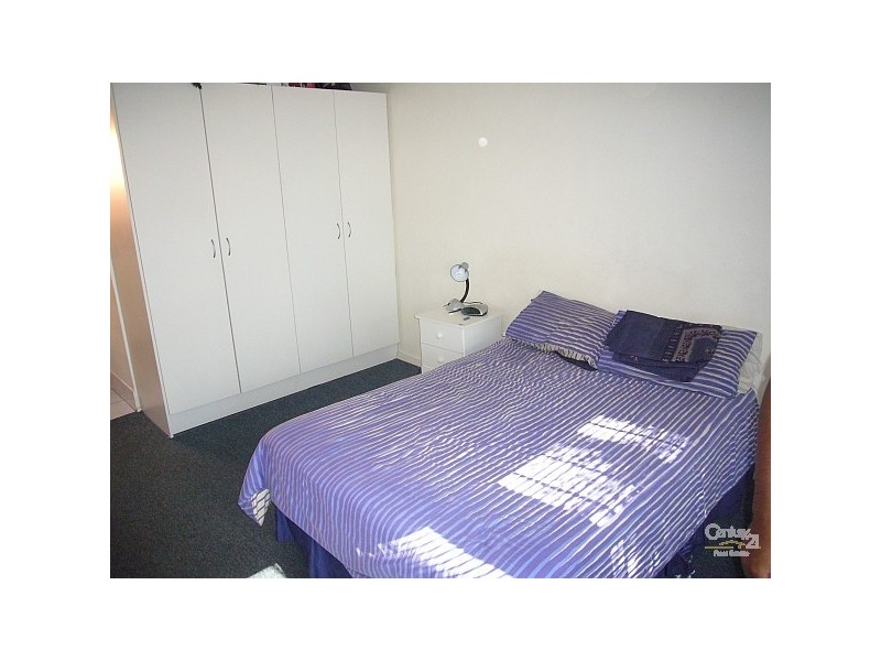 9/27 WATERLOO CRESCENT, St Kilda VIC 3182