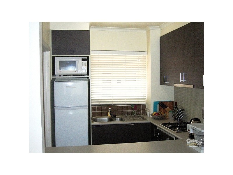 32/78 QUEENS ROAD, Melbourne VIC 3000