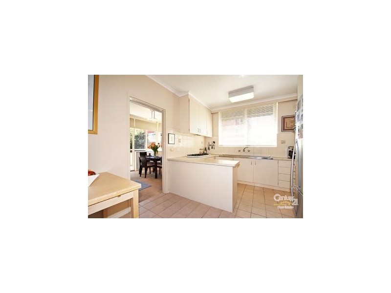 6/20 TENNYSON STREET, St Kilda VIC 3182