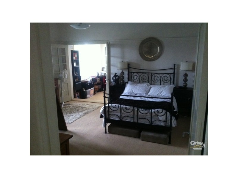 3/57 ROBE STREET, St Kilda VIC 3182