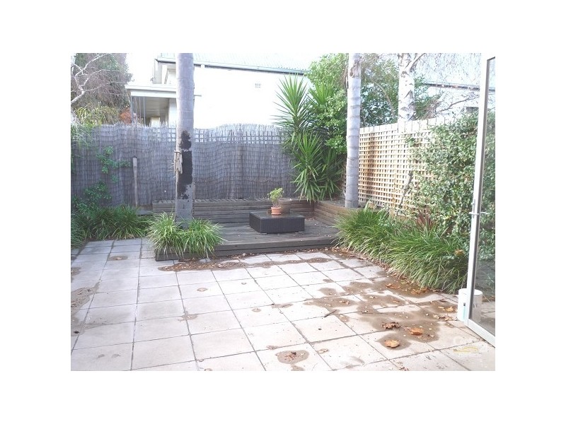 40 IRVING AVENUE, Prahran VIC 3181
