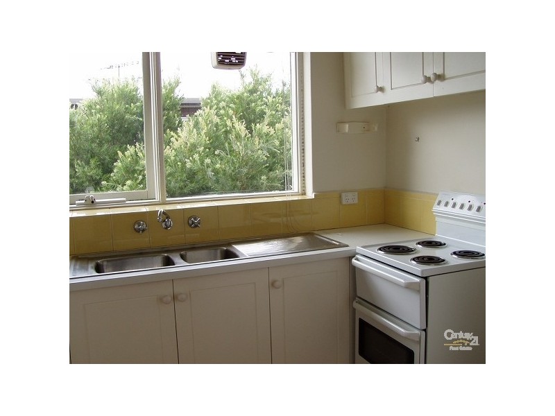 9/32 ABERDEEN ROAD, Prahran VIC 3181