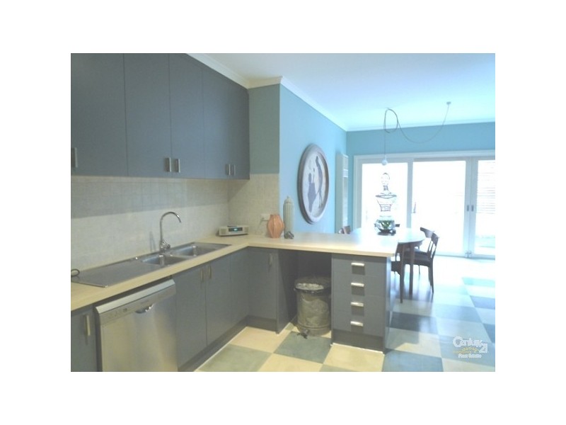 St Kilda VIC 3182