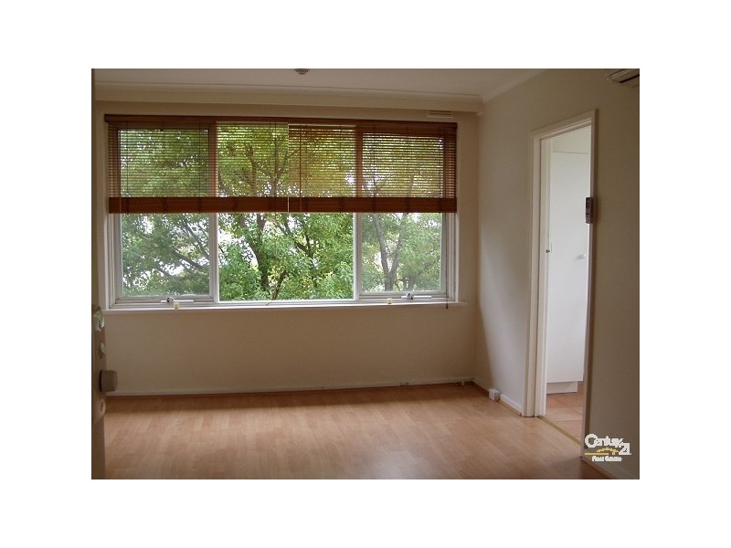 9/32 ABERDEEN ROAD, Prahran VIC 3181