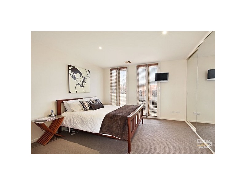 12/11 ST EDMONDS ROAD, Prahran VIC 3181