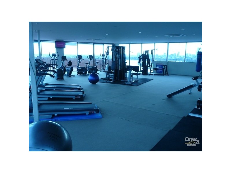 5/83 QUEENS ROAD, Melbourne VIC 3000