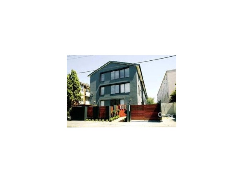 3/7 BARNSBURY ROAD, South Yarra VIC 3141