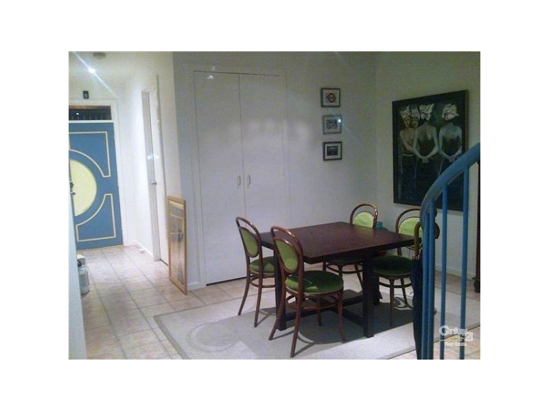 19 ATKINSON CLOSE, Prahran VIC 3181