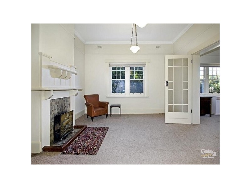 111 BOORAN ROAD, Caulfield South VIC 3162