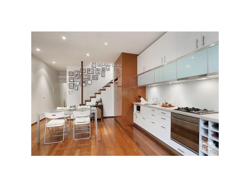 352 RATHDOWNE STREET, Carlton North VIC 3054