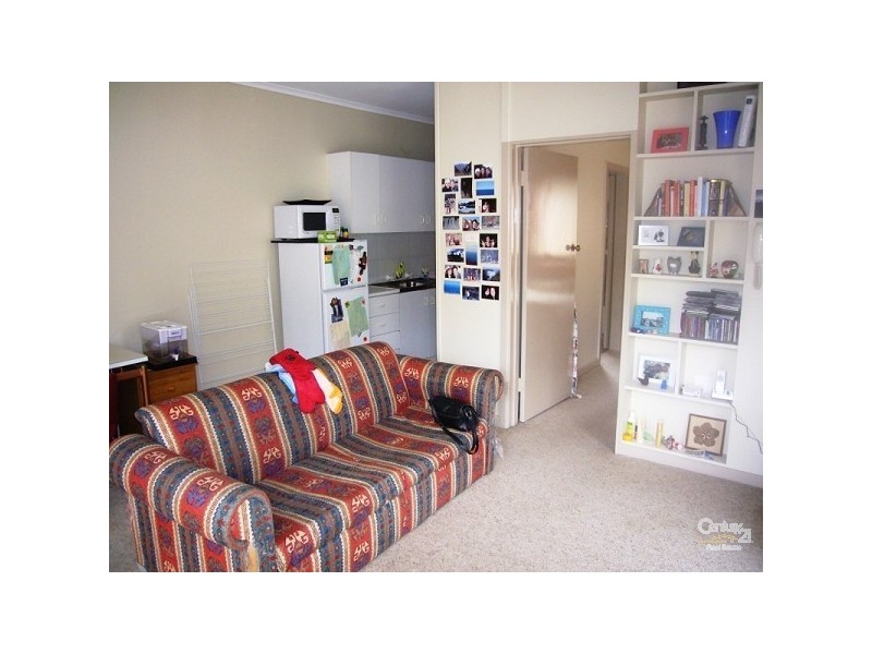 6/30 WALSH STREET, Ormond VIC 3204