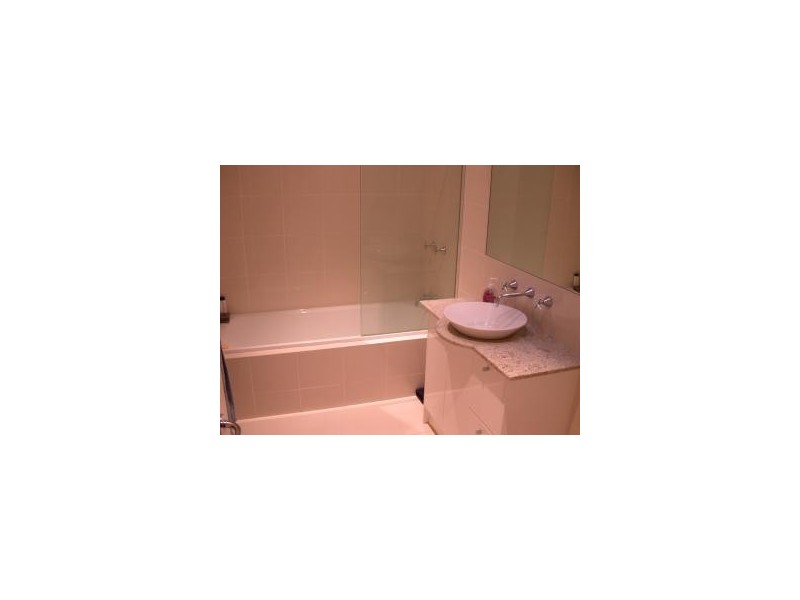 15/390 RUSSELL STREET, Melbourne VIC 3000