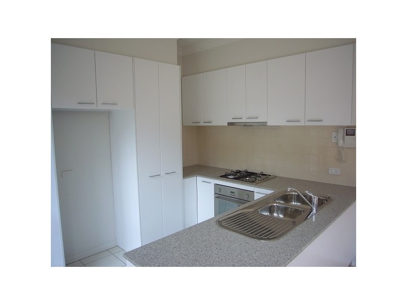 1/50 LANSDOWNE STREET, St Kilda East VIC 3183