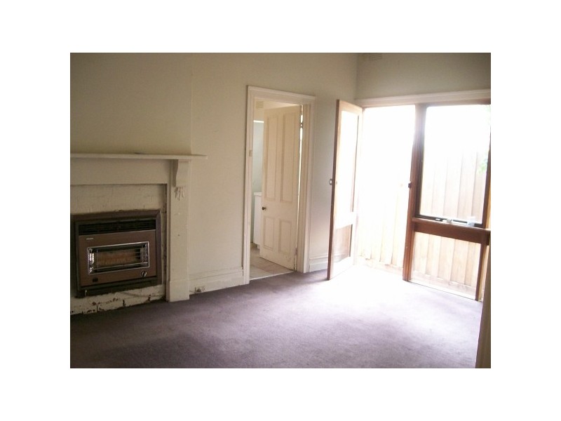 11 HENRY STREET, Prahran VIC 3181