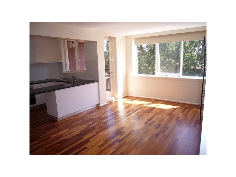 5/9 CANTERBURY ROAD, Toorak VIC 3142