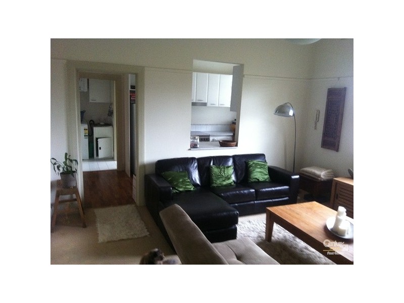 3/57 ROBE STREET, St Kilda VIC 3182