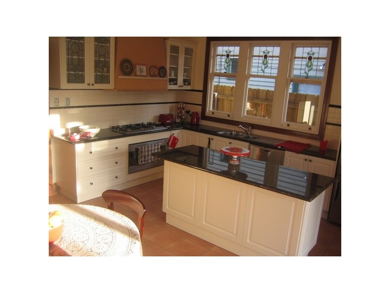 10 ADALEIGH STREET, Yarraville VIC 3013