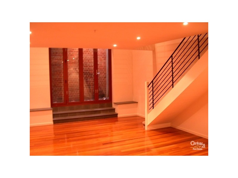 2/35 VICTORIA STREET, Melbourne VIC 3000