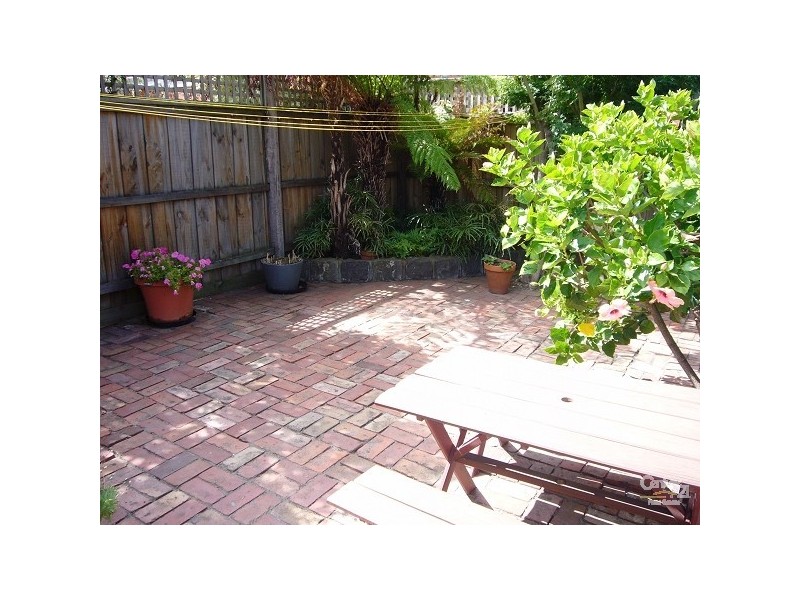 141 RICHARDSON STREET, Albert Park VIC 3206