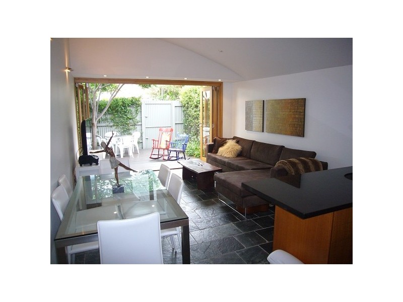 19 BATH STREET, St Kilda VIC 3182