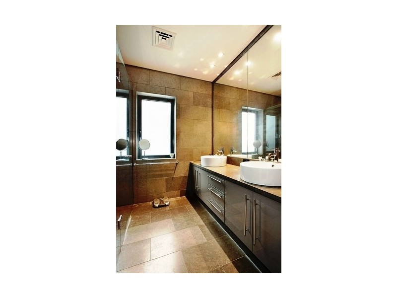 6/2A ROCKLEY ROAD, Toorak VIC 3142