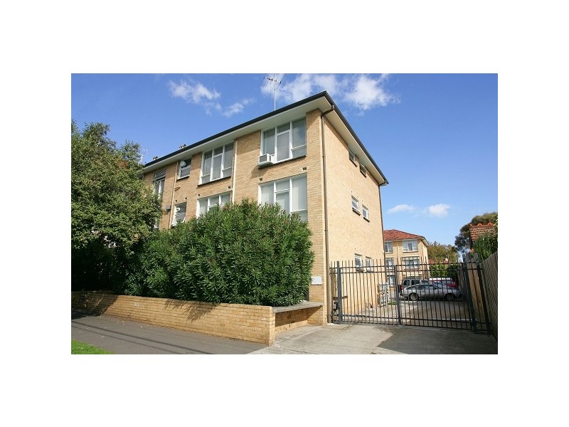 14/233 CANTERBURY ROAD, St Kilda VIC 3182
