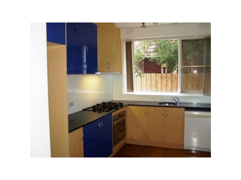 2/3 WANDO GROVE, St Kilda East VIC 3183