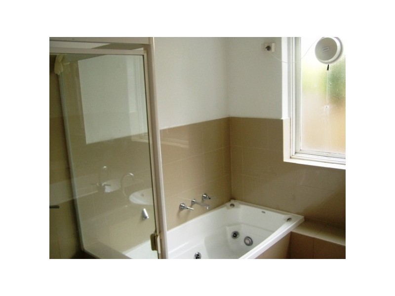 2/3 WANDO GROVE, St Kilda East VIC 3183