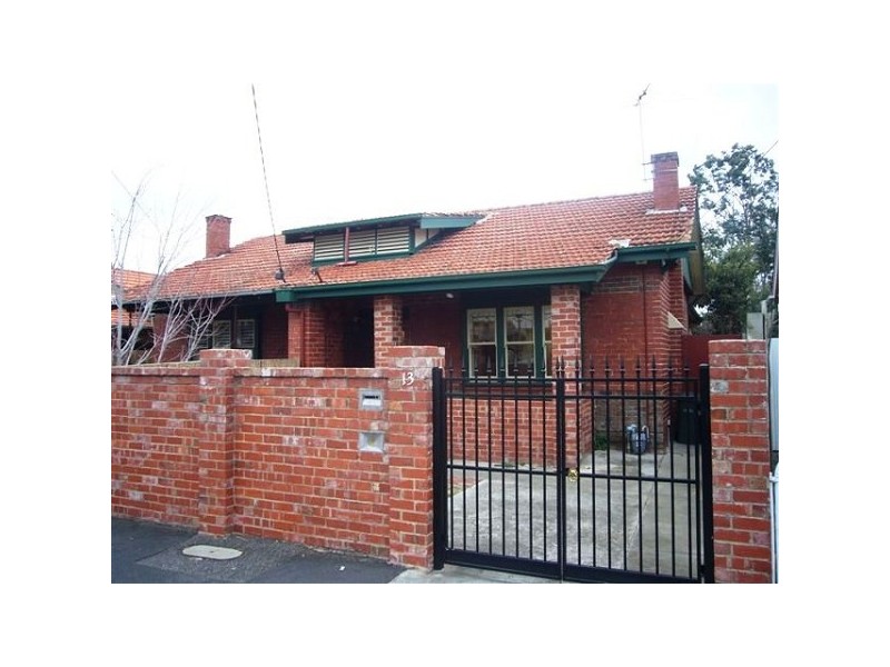 13 BALSTON STREET, St Kilda East VIC 3183