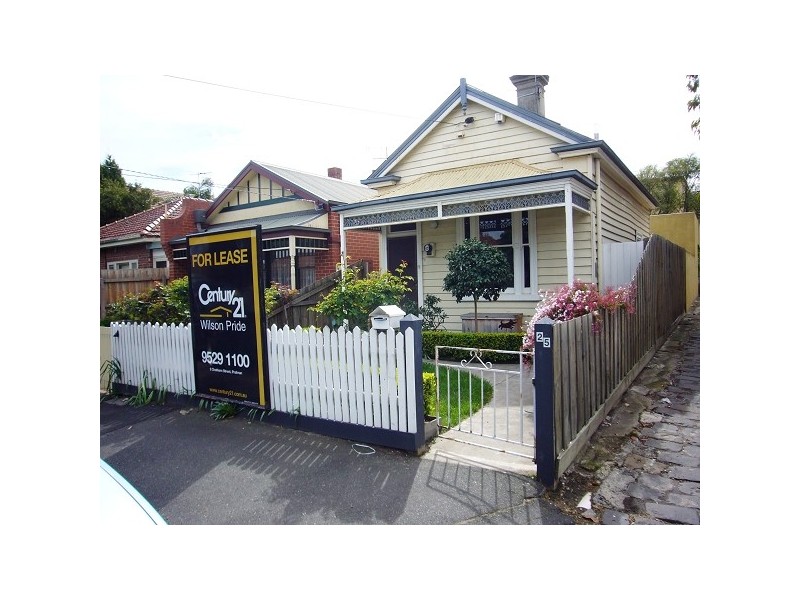 25 JOHNSON STREET, St Kilda East VIC 3183