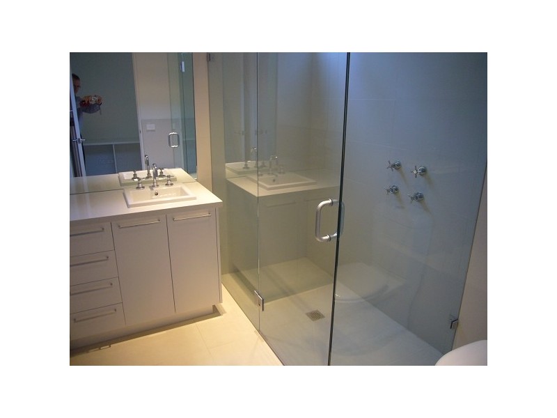 12B NELSON STREET, Balaclava VIC 3183