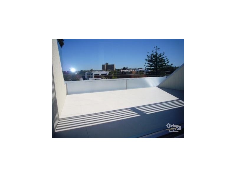 12 NELSON STREET, St Kilda East VIC 3183