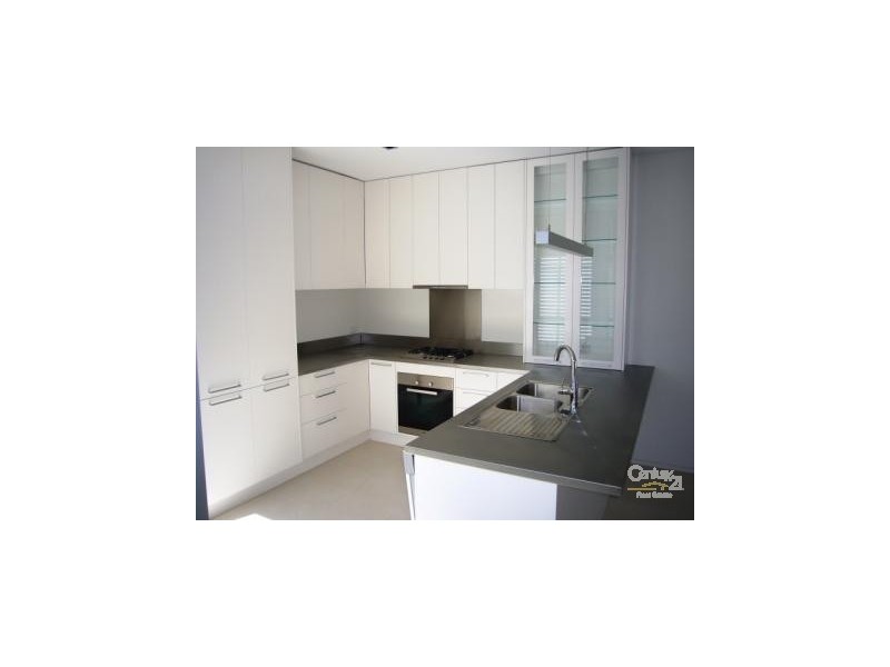 12 NELSON STREET, St Kilda East VIC 3183