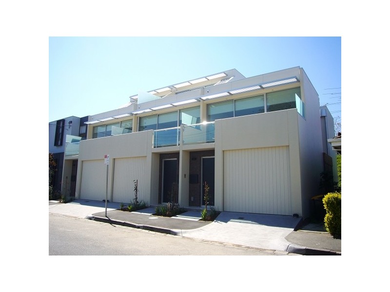 12B NELSON STREET, St Kilda East VIC 3183