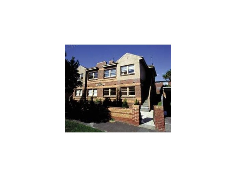 1/11 PILLEY STREET, St Kilda East VIC 3183