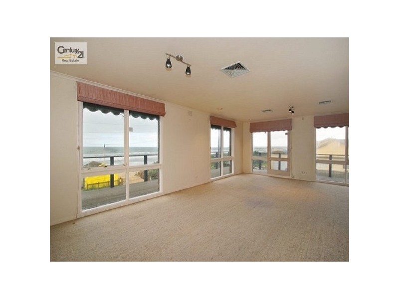 12 Roycroft Avenue, Aspendale VIC 3195