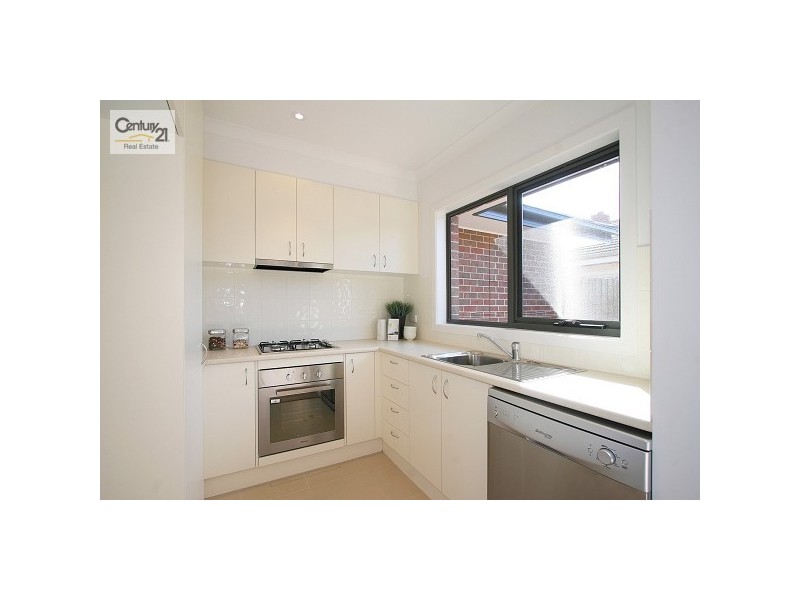 62 Golden Avenue, Chelsea VIC 3196