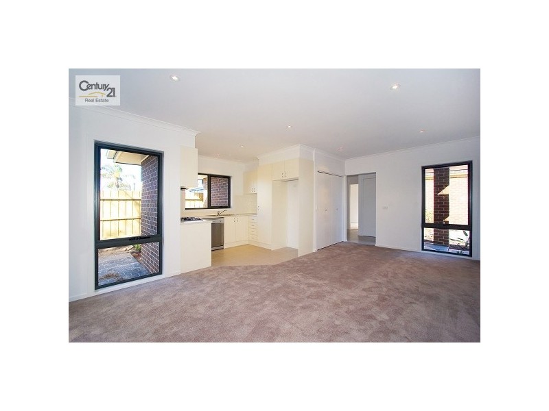 62 Golden Avenue, Chelsea VIC 3196